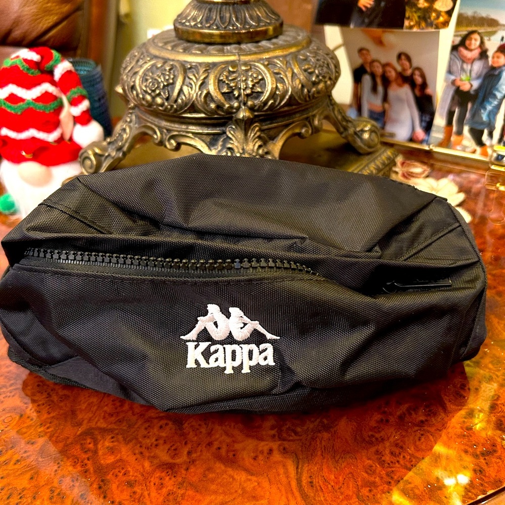 NWOT 🤩 HOST PICK 🤩KAPPA BELTBAG